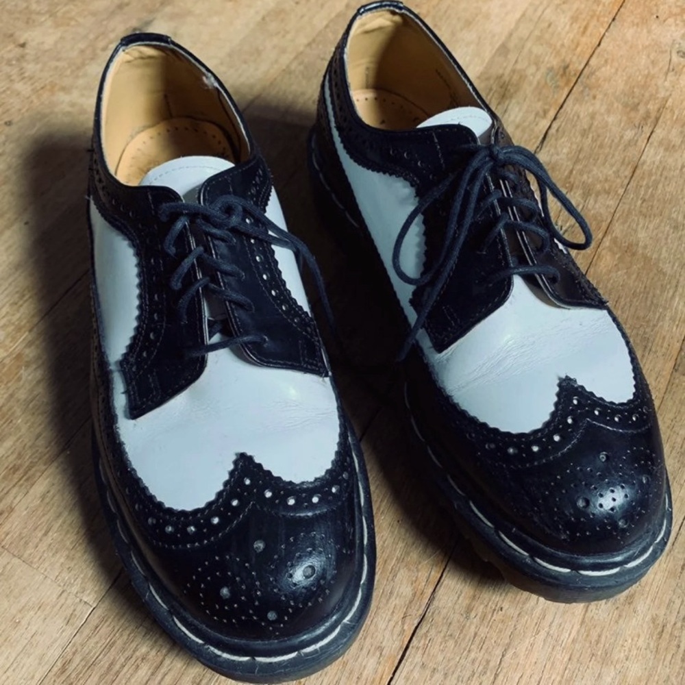 Vintage Dr. Martens Brogues
